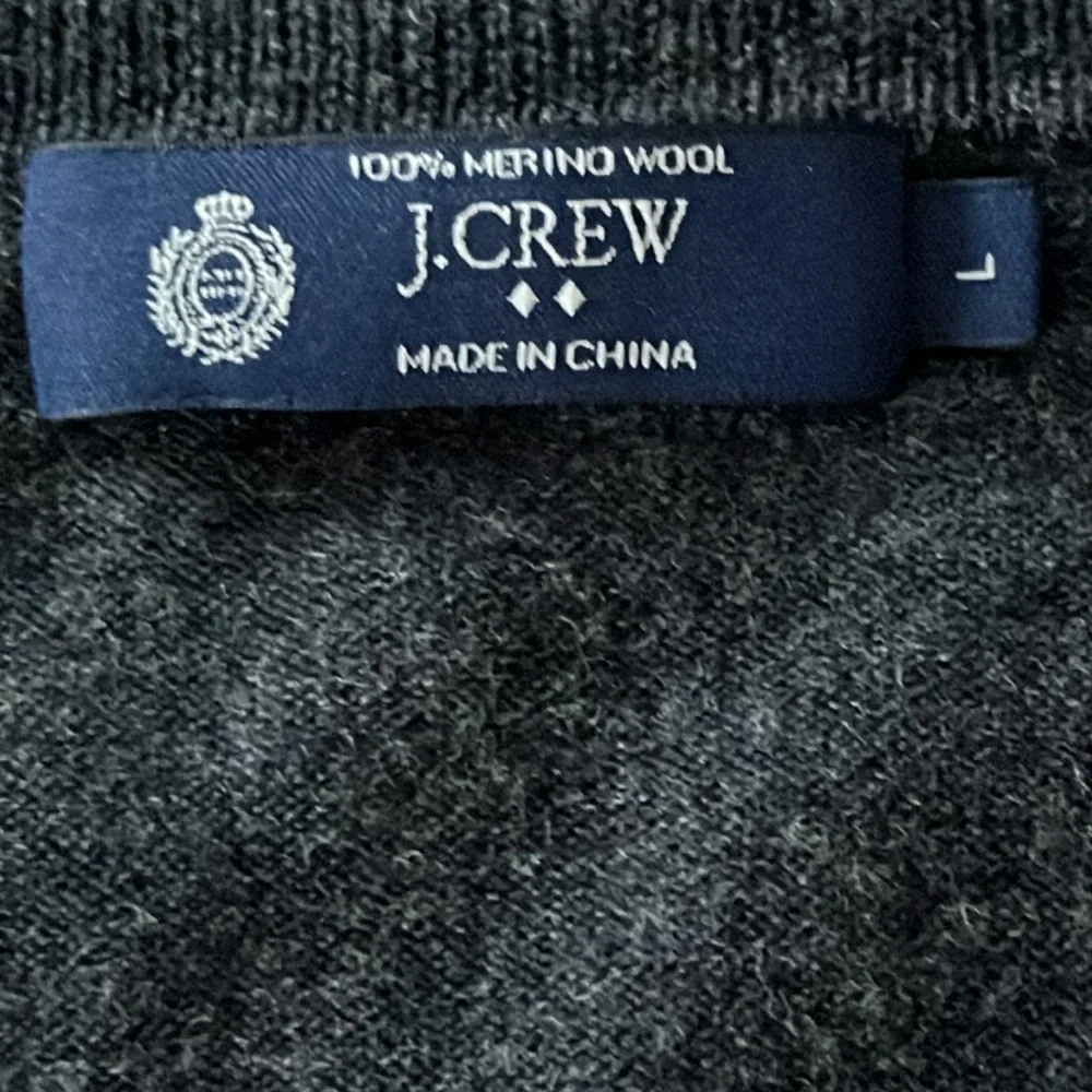 J. Crew charcoal gray 100% merino wool v-neck sweater size L
